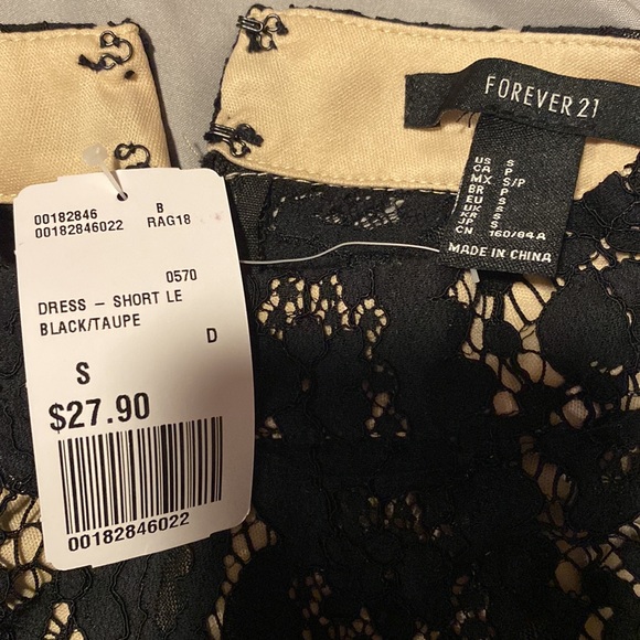 CLEANING CLOSET!!! MUST GO!!! NWT lace cocktail dress - Small - Picture 4 of 4